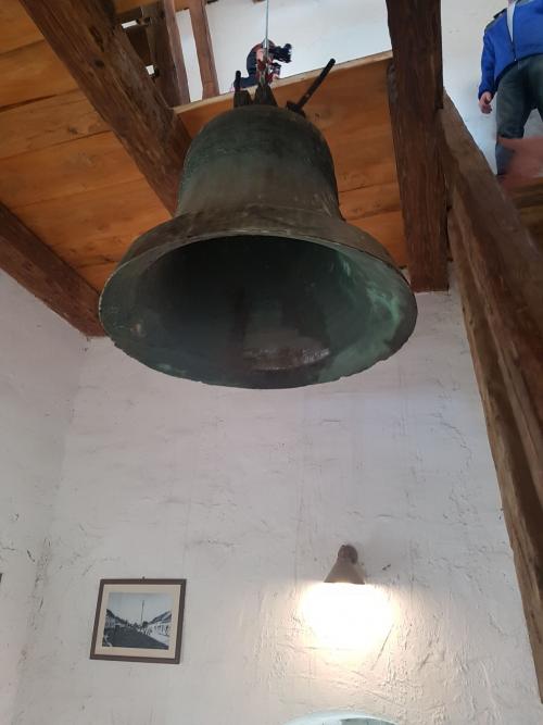 Spouštění zvonu Maria ze zvonice